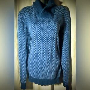 American Rag Navy and Teal Knit Top